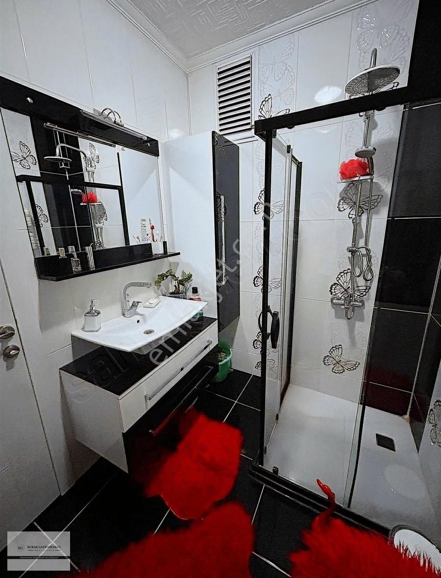 Demetevler Metro Yakını Ara Kat Full Yapılı Merkezi Konumda - Görsel 11