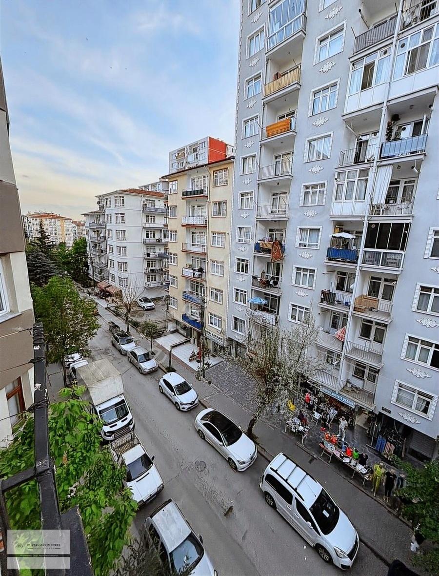 Demetevler Metro Yakını Ara Kat Full Yapılı Merkezi Konumda - Görsel 15
