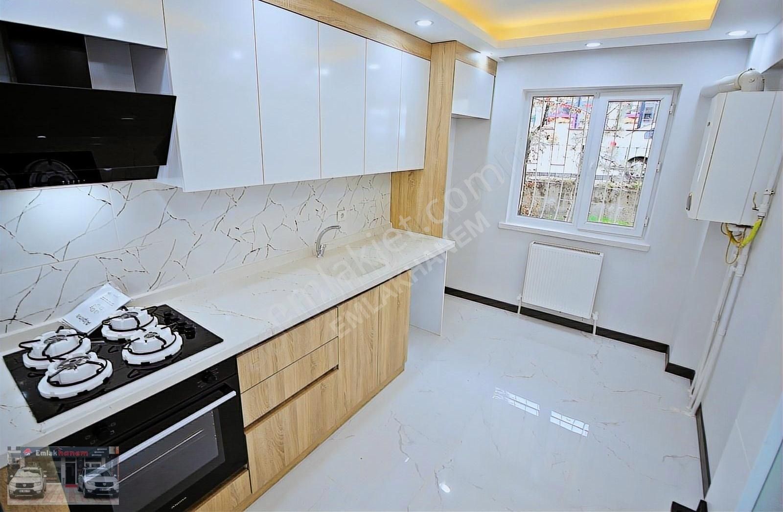 İstasyon Caddesi Yanı 2+1 Ful Yapılı Balkonlu Yüksek Giriş Köşe