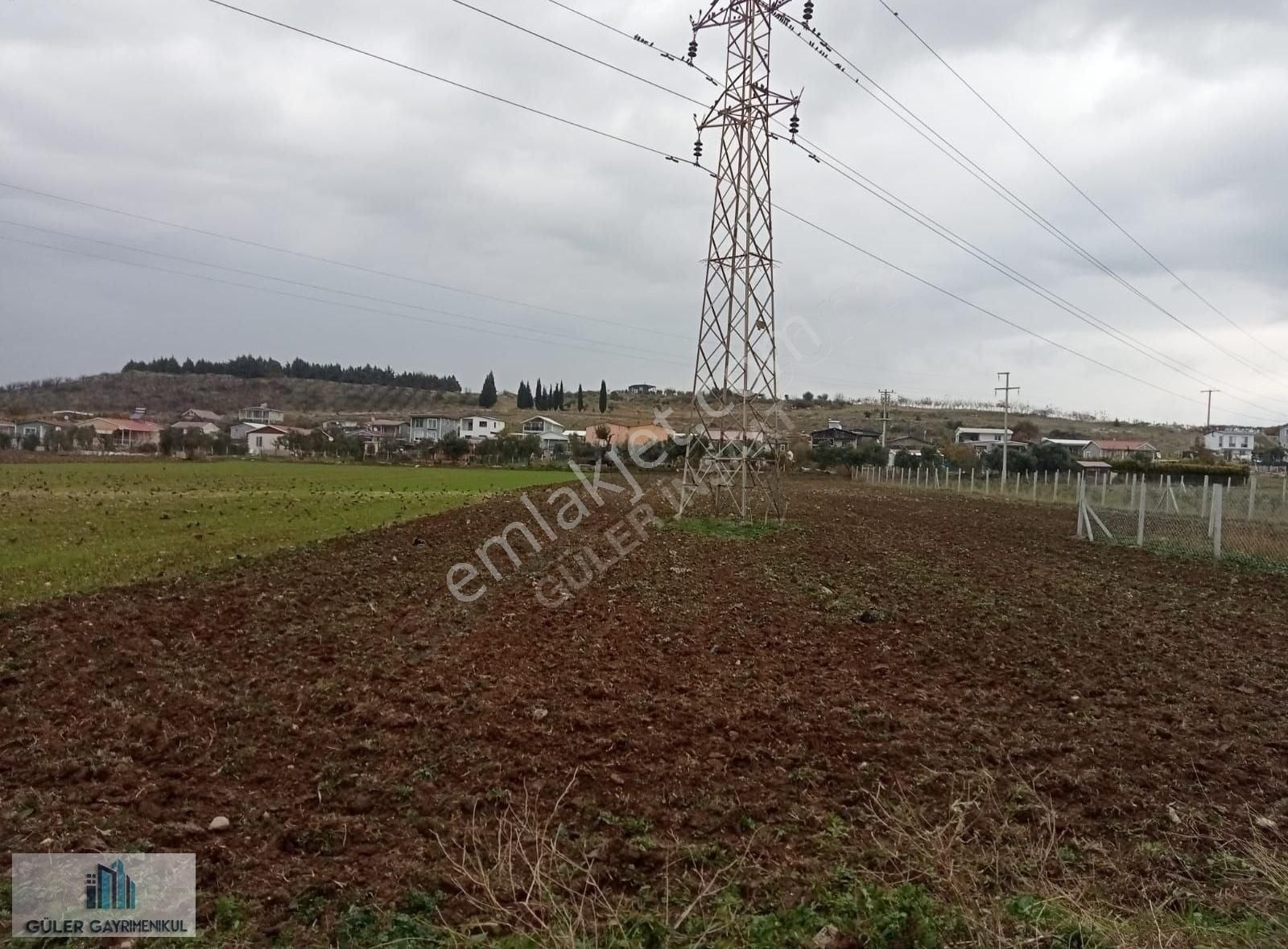 Güler İnşaattan Buca Kırıklar Mezarlığının Yanında Muhteşem Arsa