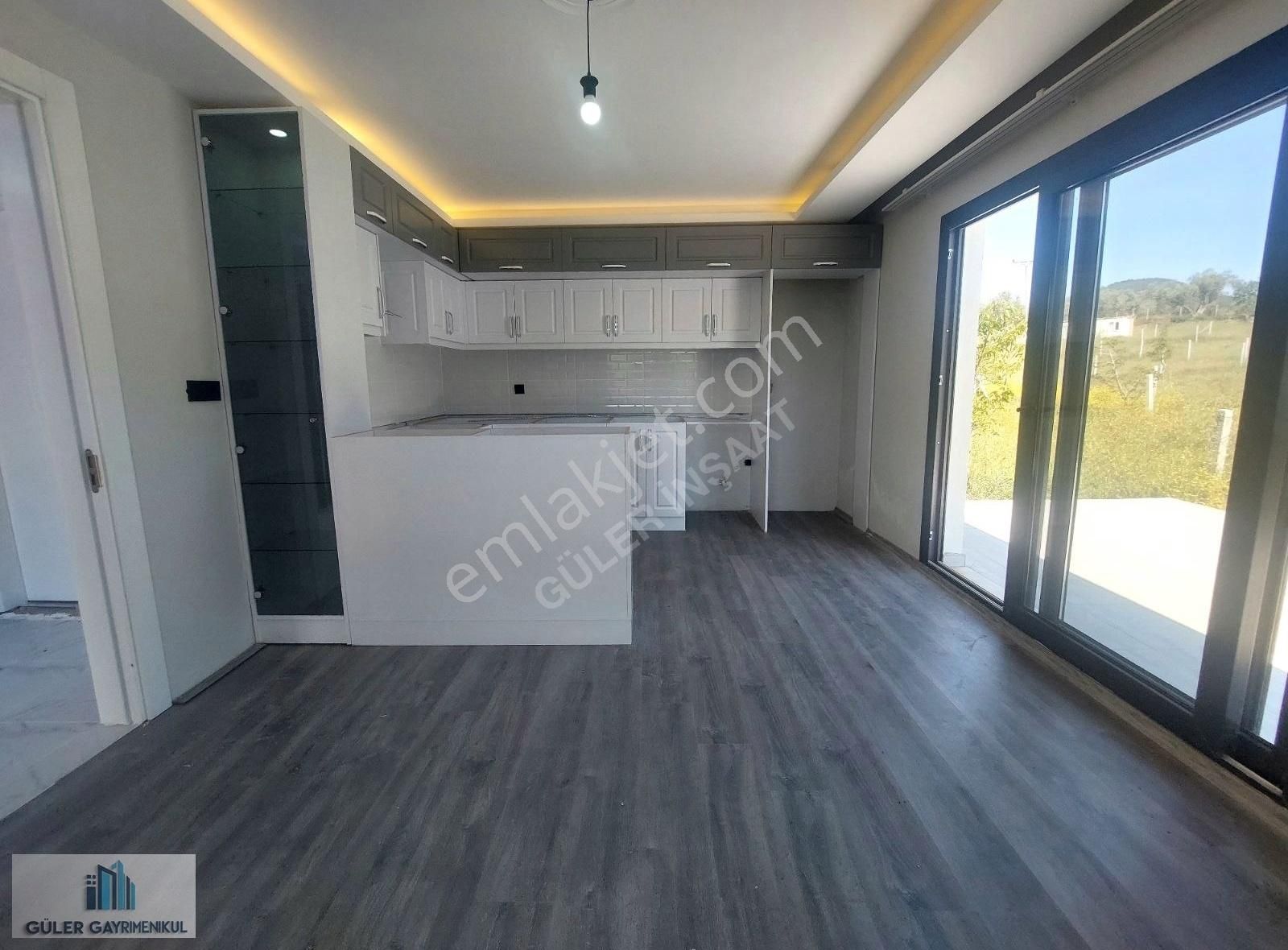 Gülerden 410 M2 Arsa İcerisinde 2+1 0 Muhtesem Müstakil Ev