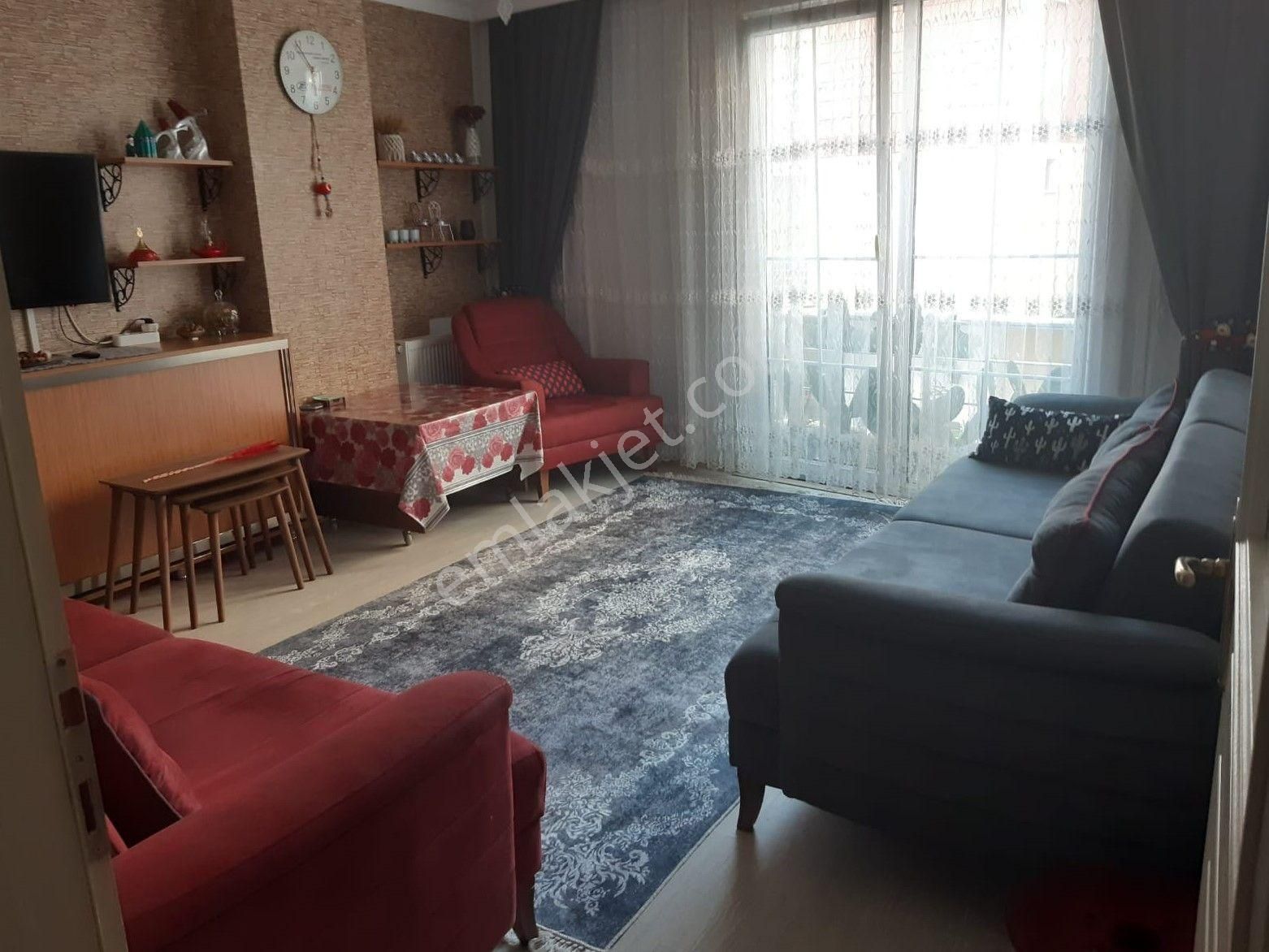 Esenyalı Mah Balkonlu Geniş Temiz 2+1 Satılık Daire