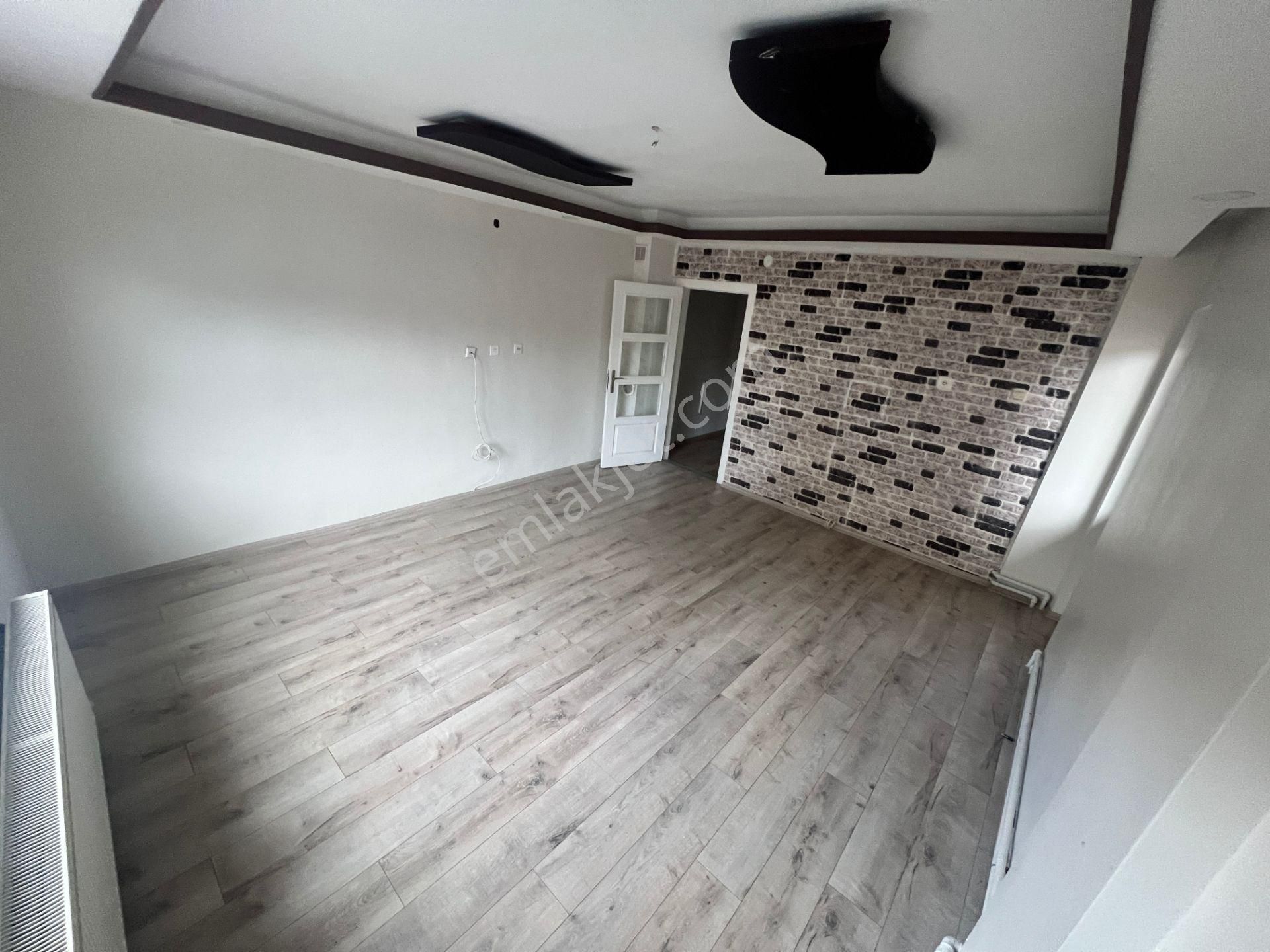 Sincan Maraşalçakmak Mah 1.arakat Ön Cephe Salon Bagımsız Daire