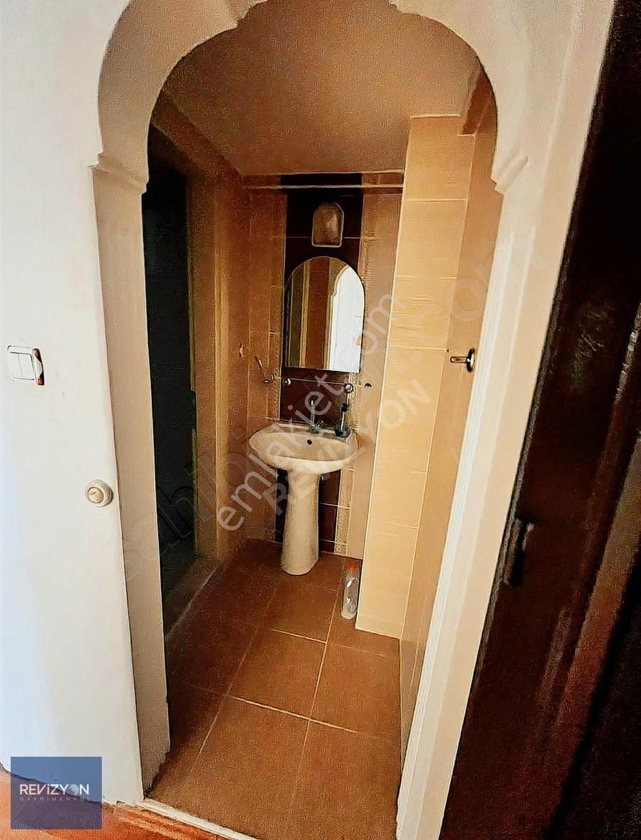 Kiralık Saltak Cad Yanı 3+1