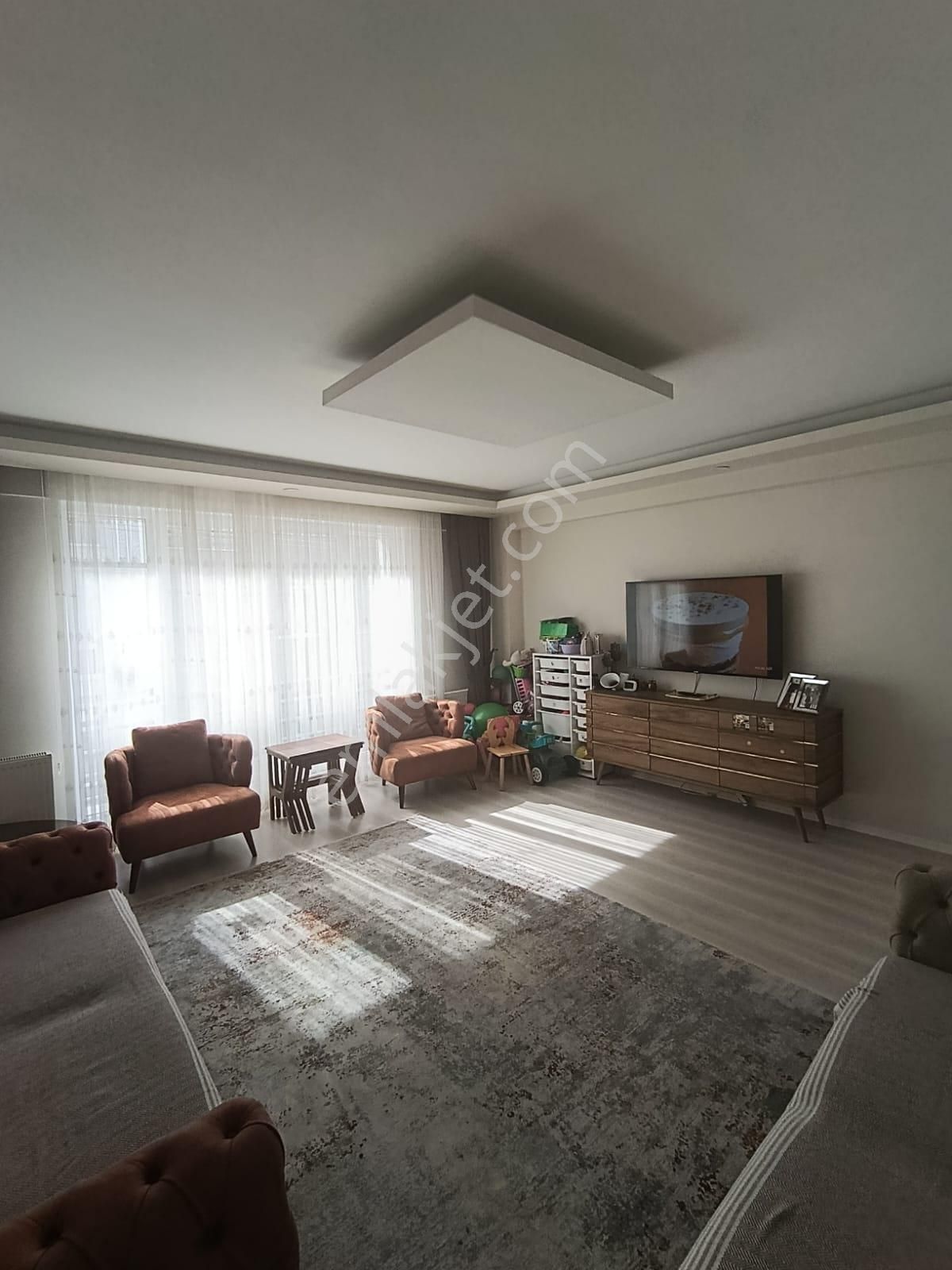 Eskişehir Ertuğrulgazi Mahallesinde 145 M² Satılık 3+1 Daire