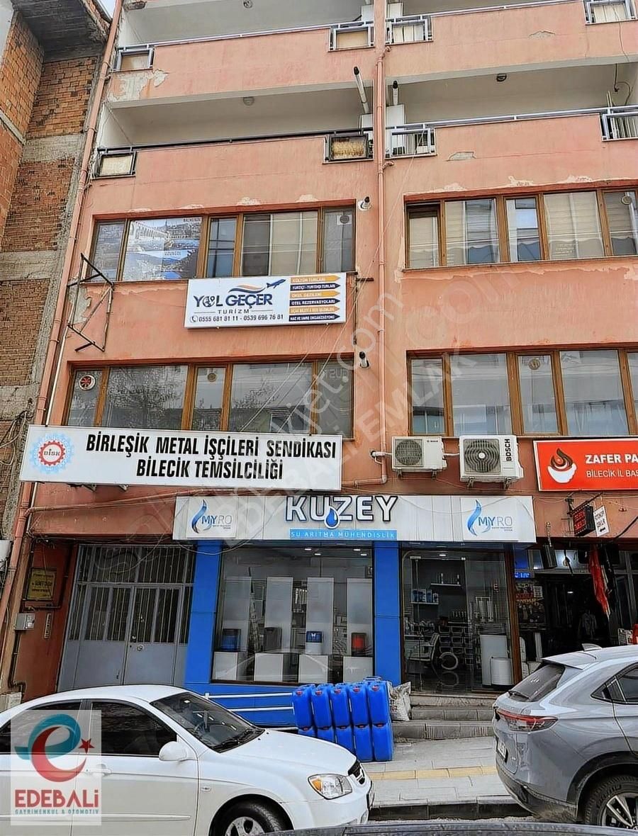 Kiralık Ofis Full Mobilyalı Çarşı Merkezde 55 M2