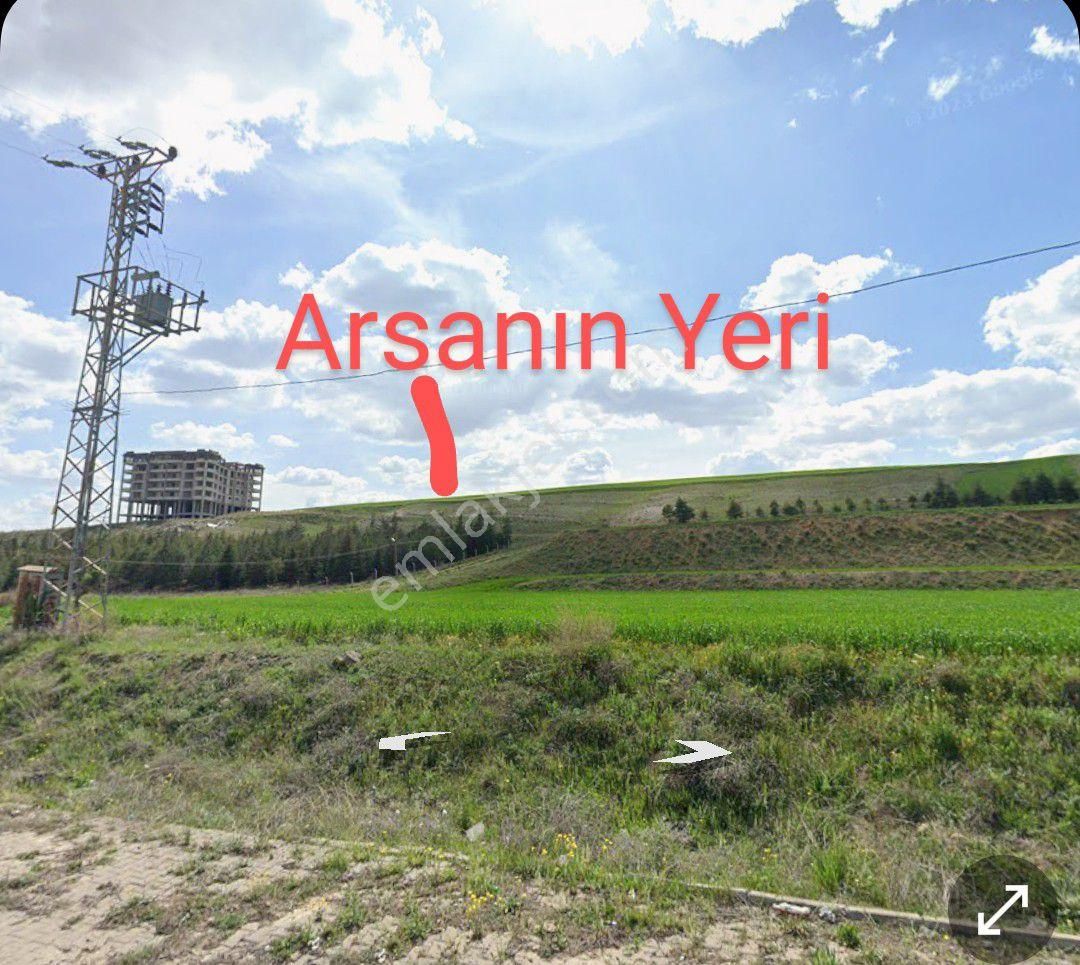 Acil Aşağıyurtcu Süper Konumda Fırsat Arsası 2+1 Daire Getirili