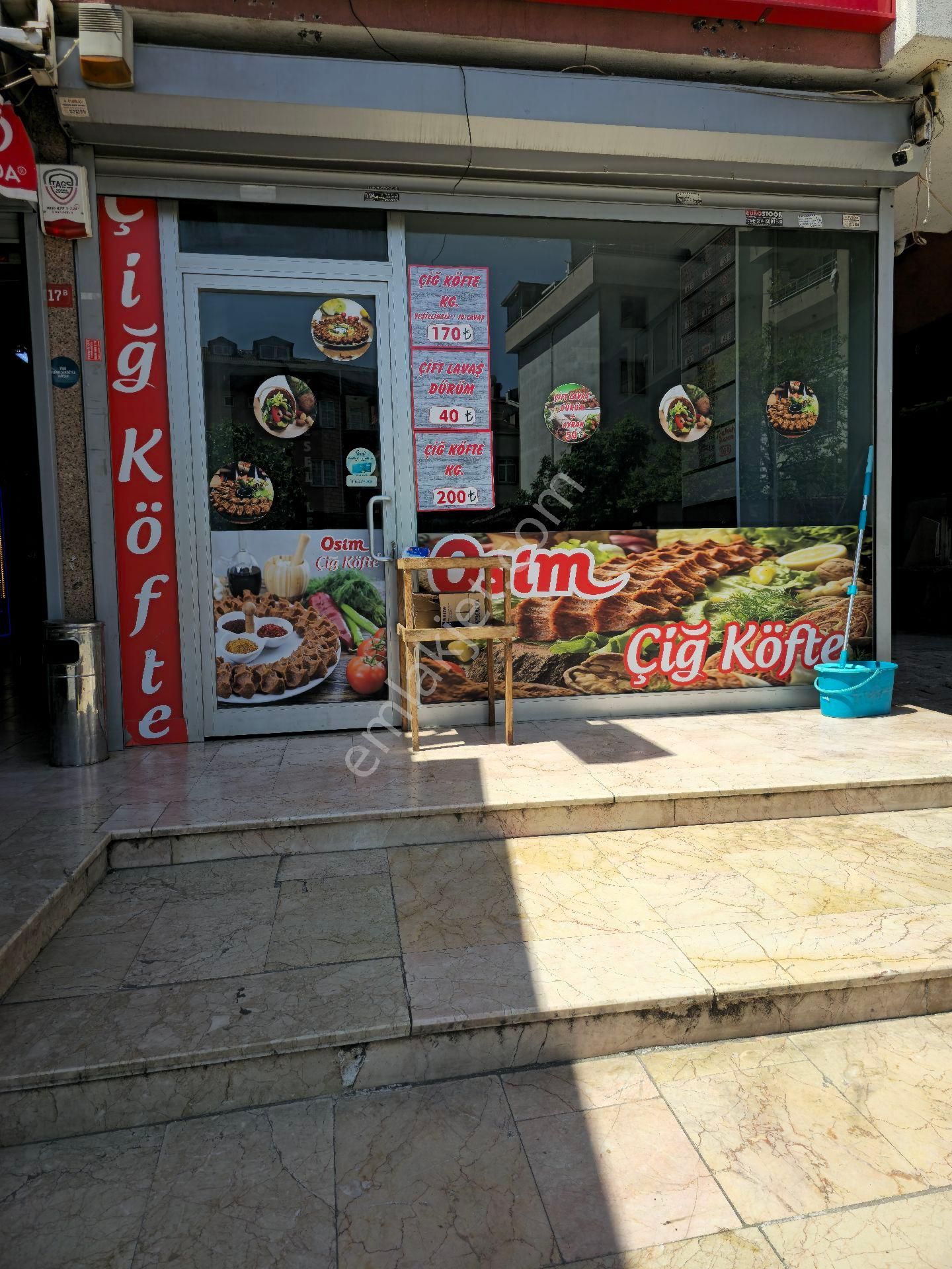 Pendik Güzelyalı'da Kiralık 2 Katlı Dükkan