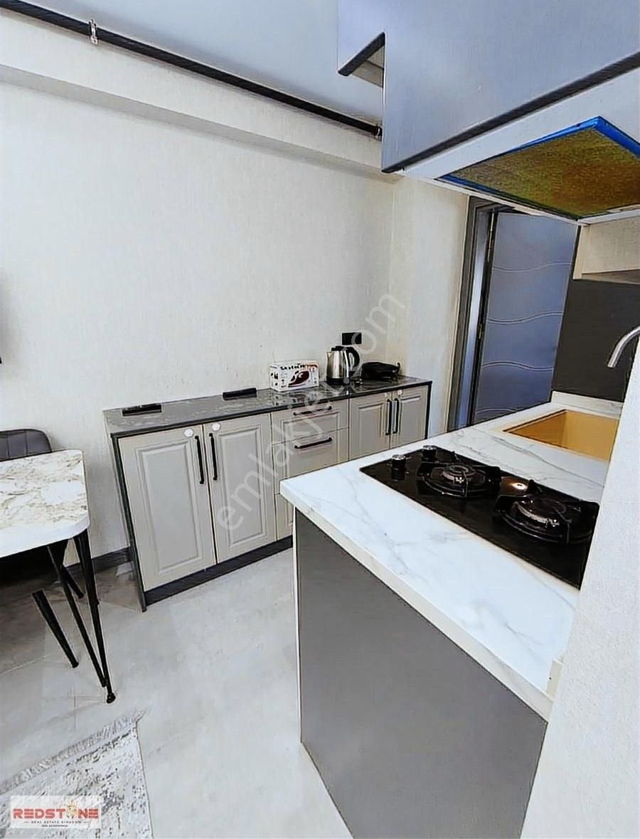Redstone İdol Gayrimenkul'den Asmalievlerde Satılık 1+1 Apart - Görsel 2