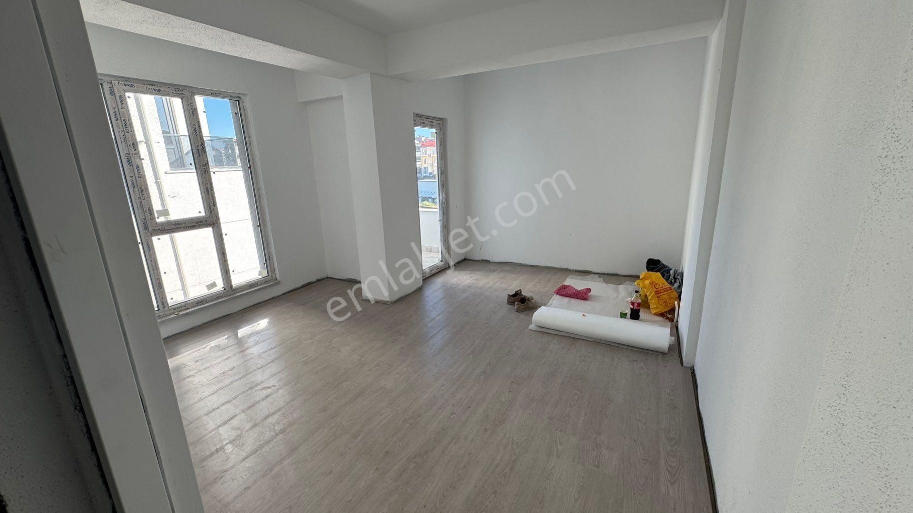 Merkezde Okullara Yakın 2 + 1 Daire