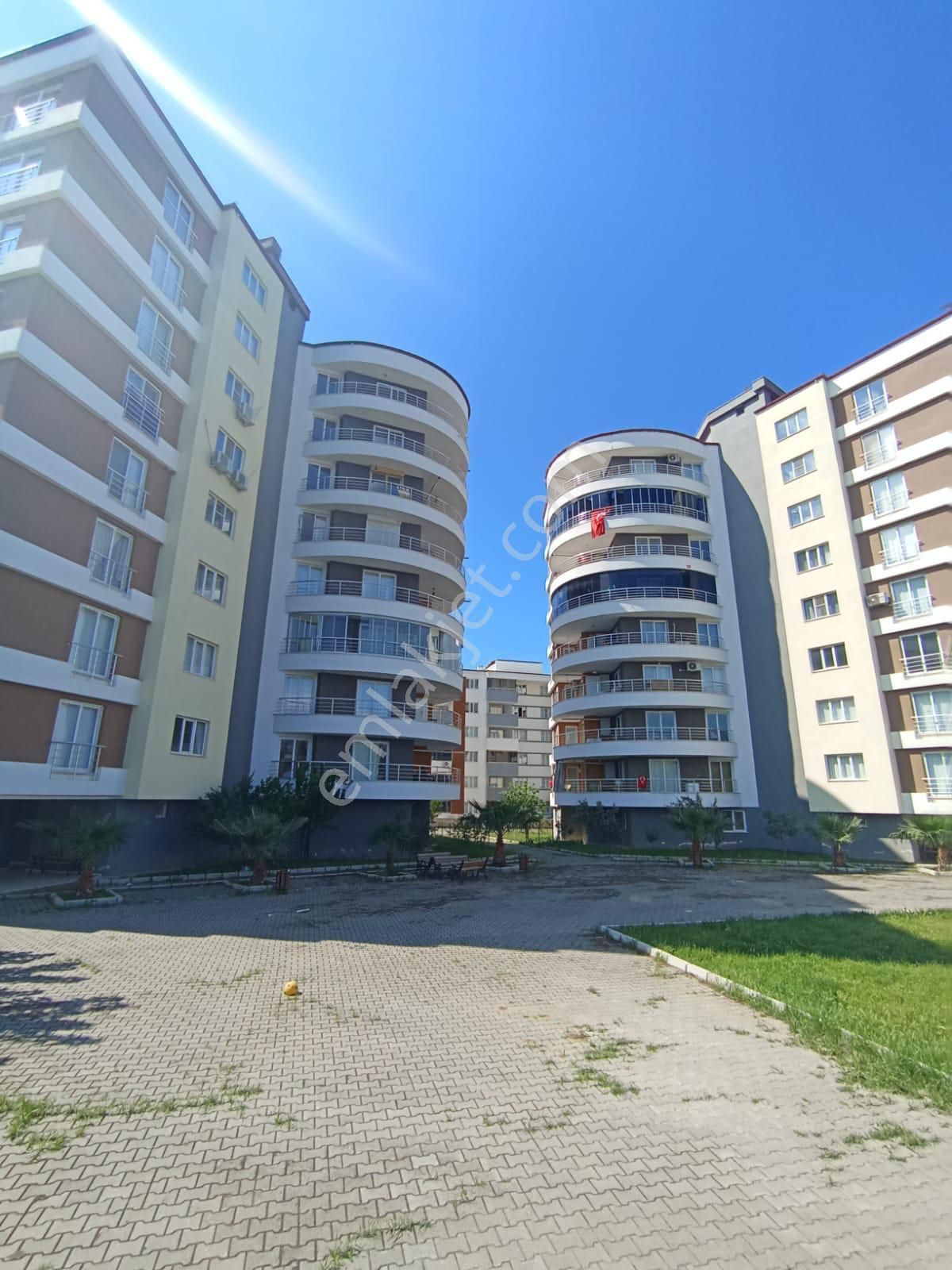Nazilli🏡emlaktan-yeşil Mahallede Site İçinde 3+1 Arakat Daire