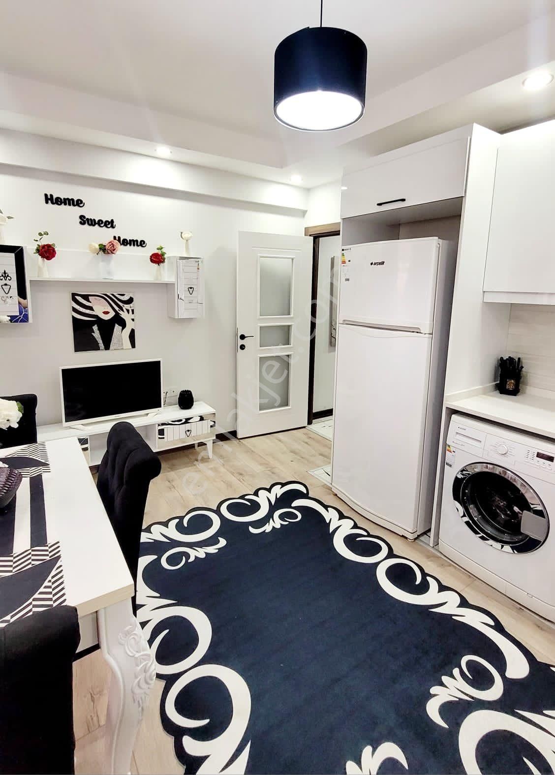 Ambarlı’da Sıfır Bina 2+1 Sıfır Eşyalı Giriş Kat Otoparklı Kiralık Lüx Daire