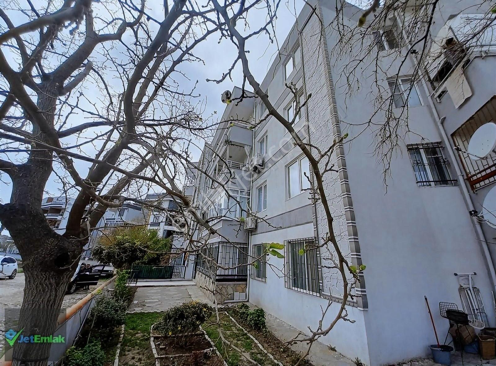 ▀▄ Jet Emlaktan Akçay Merkez'de Ayrı Mutfaklı Ön Cephe 2+1 Daire