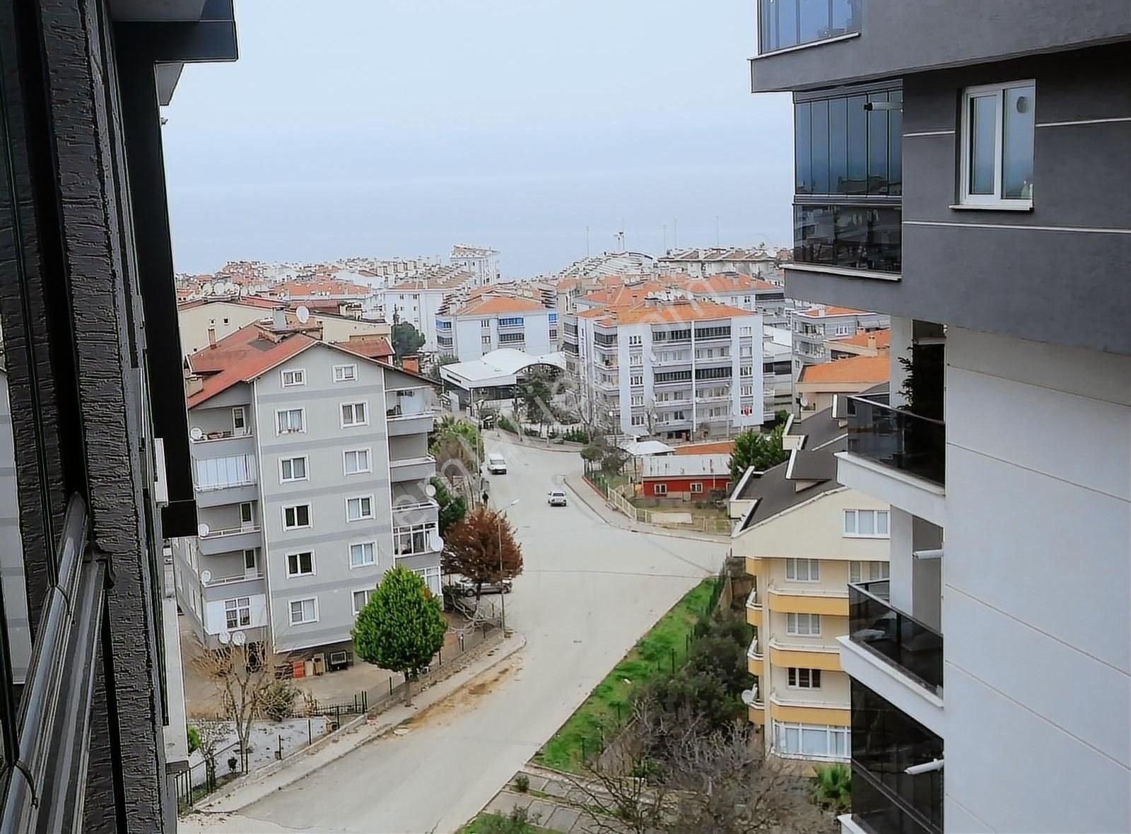 Güzelyalı Eğitim Mahallesinde Satılık 1+1 Eşyalı Arakat Daire