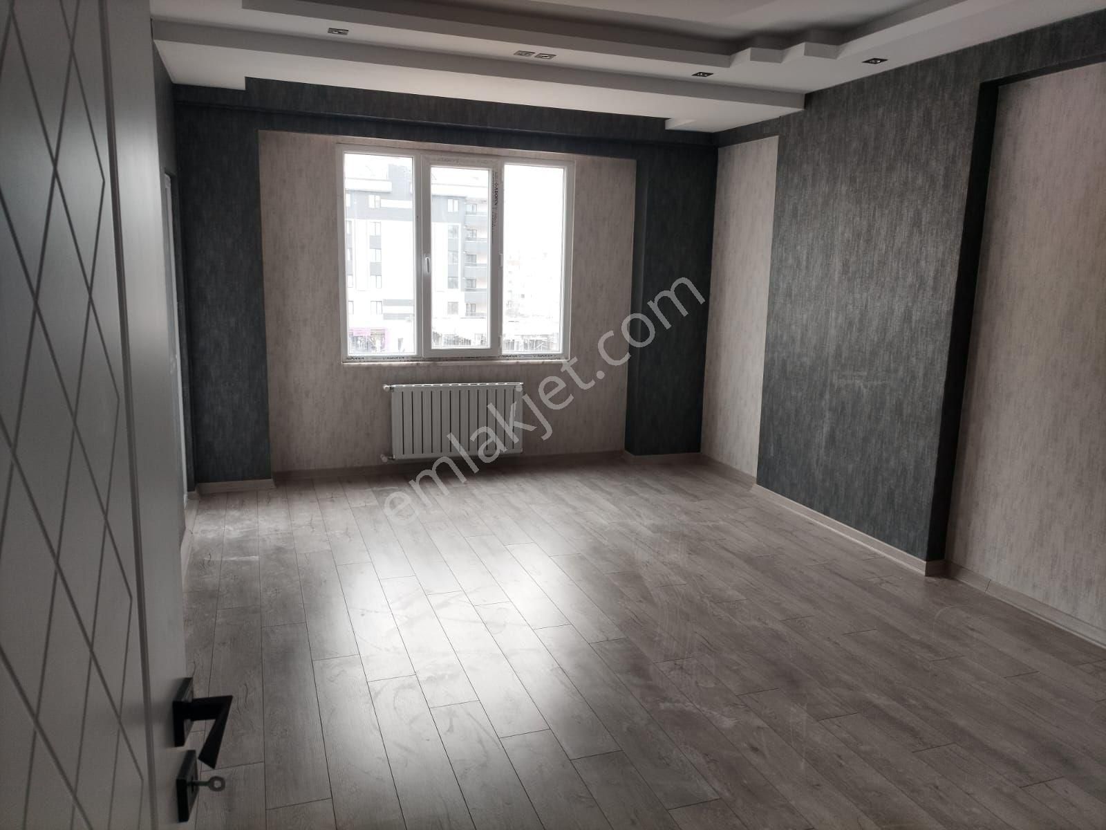 Yavuz Emlak Tan Satılık Daire Arakat Karaköprü Osmanlı Pastanesi Arkasi 4 Oda