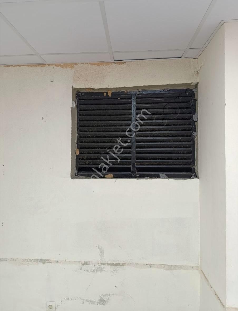 Abdurrahman Gazi Mahallesi Satılık 200 M2 Her İşe Uygun Dükkan - Görsel 20