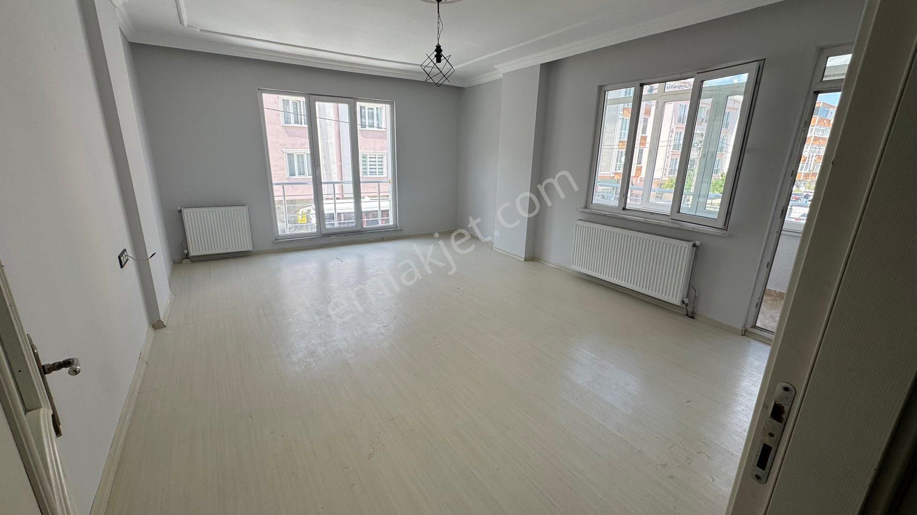 Yeni Devlet Hastanesinin Yanında 130 Metre 2 + 1 Daire