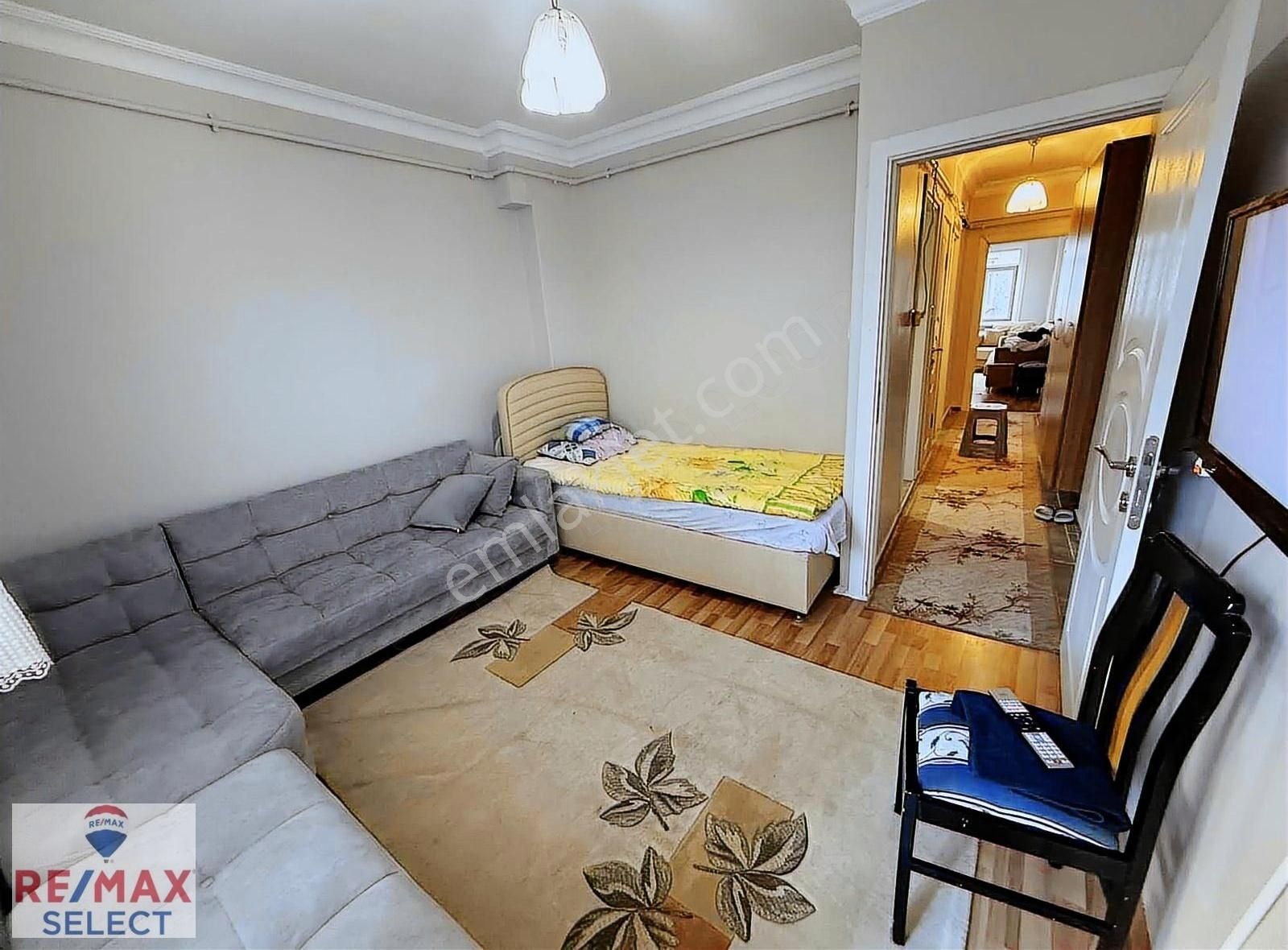 Remax Ozan^dan Harika Lokasyanda Tadilatlı 2+1 Ferah Daire