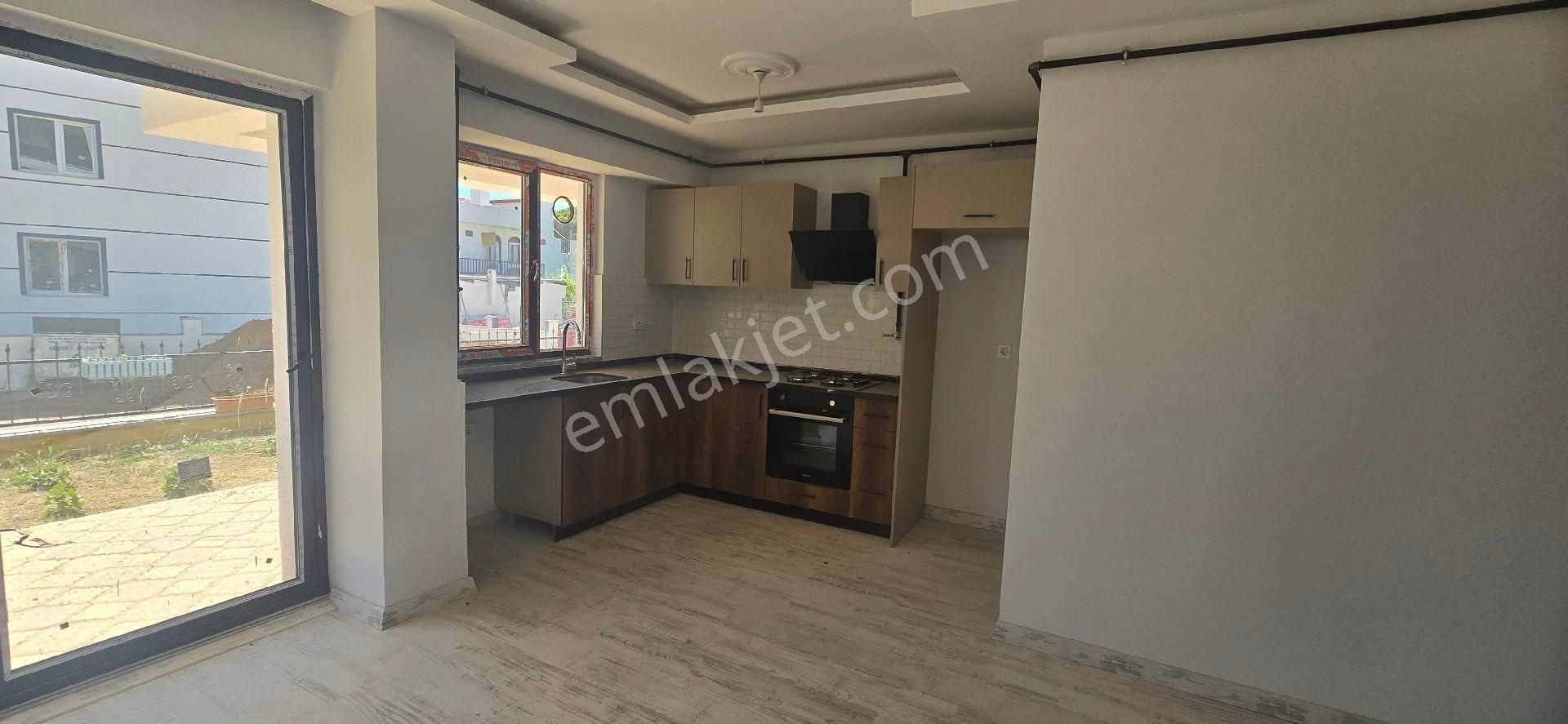 Plus World Erol Şimşek'ten Yalova Armutluda Satılık Daire