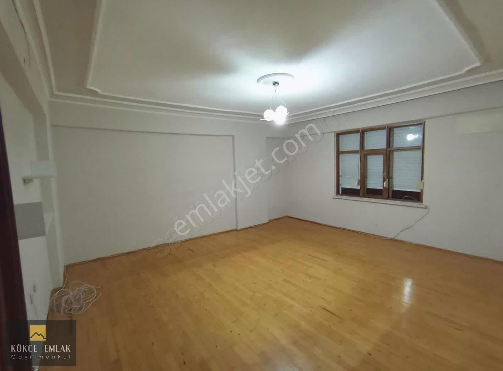 Kökce'den Temel Eğitim De Satılık 3+1 Daire
