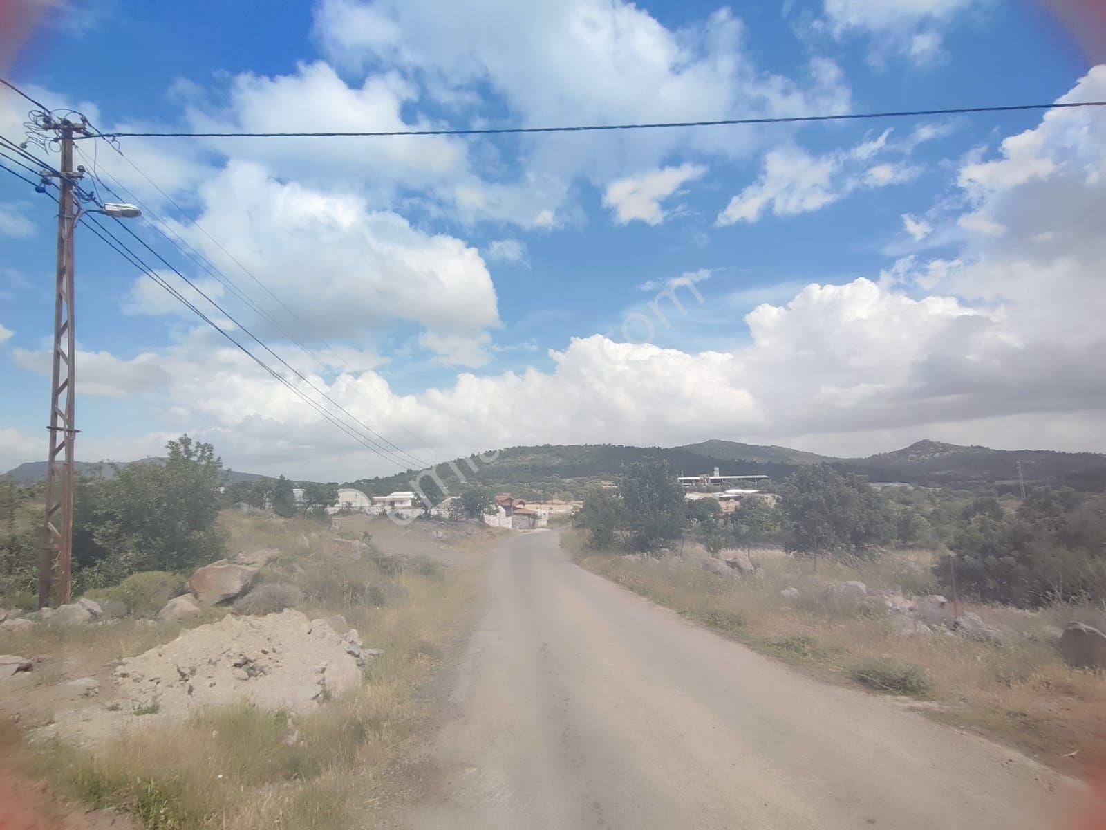 Satılık İmarlı Ruhsatlı Arsa Manisa Yunusemre Karakılıçlı