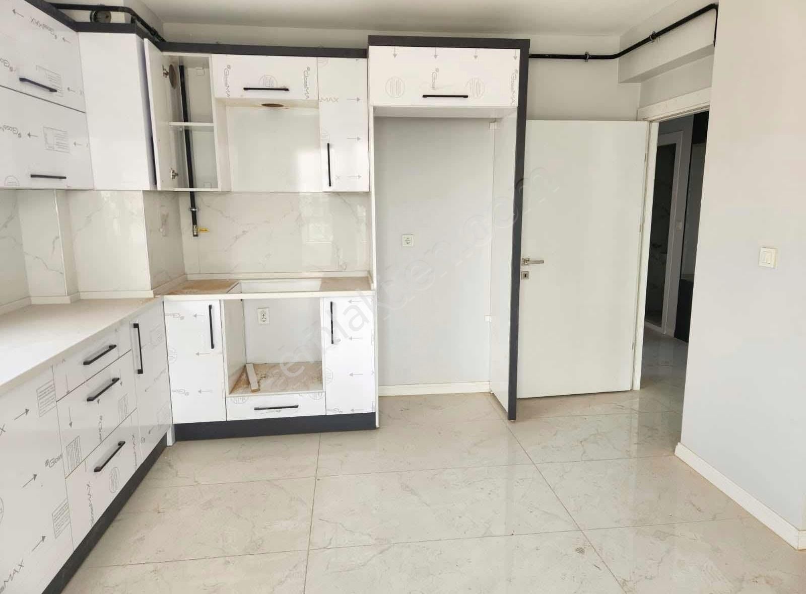 Yenişehir Rte Bulvarında 4+1 Arakat