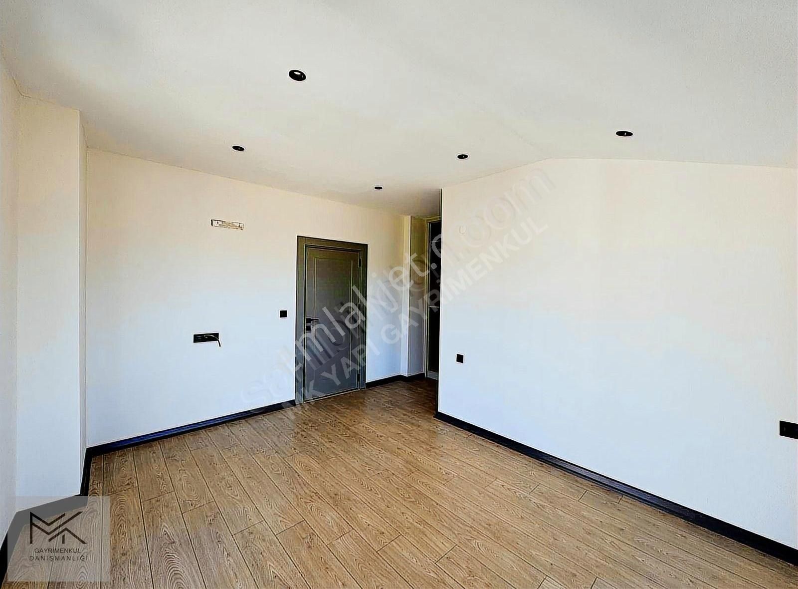 Manavgat Ilıcada Lüks Özel Garajlı Satılık 3+1 Dubleks Daire
