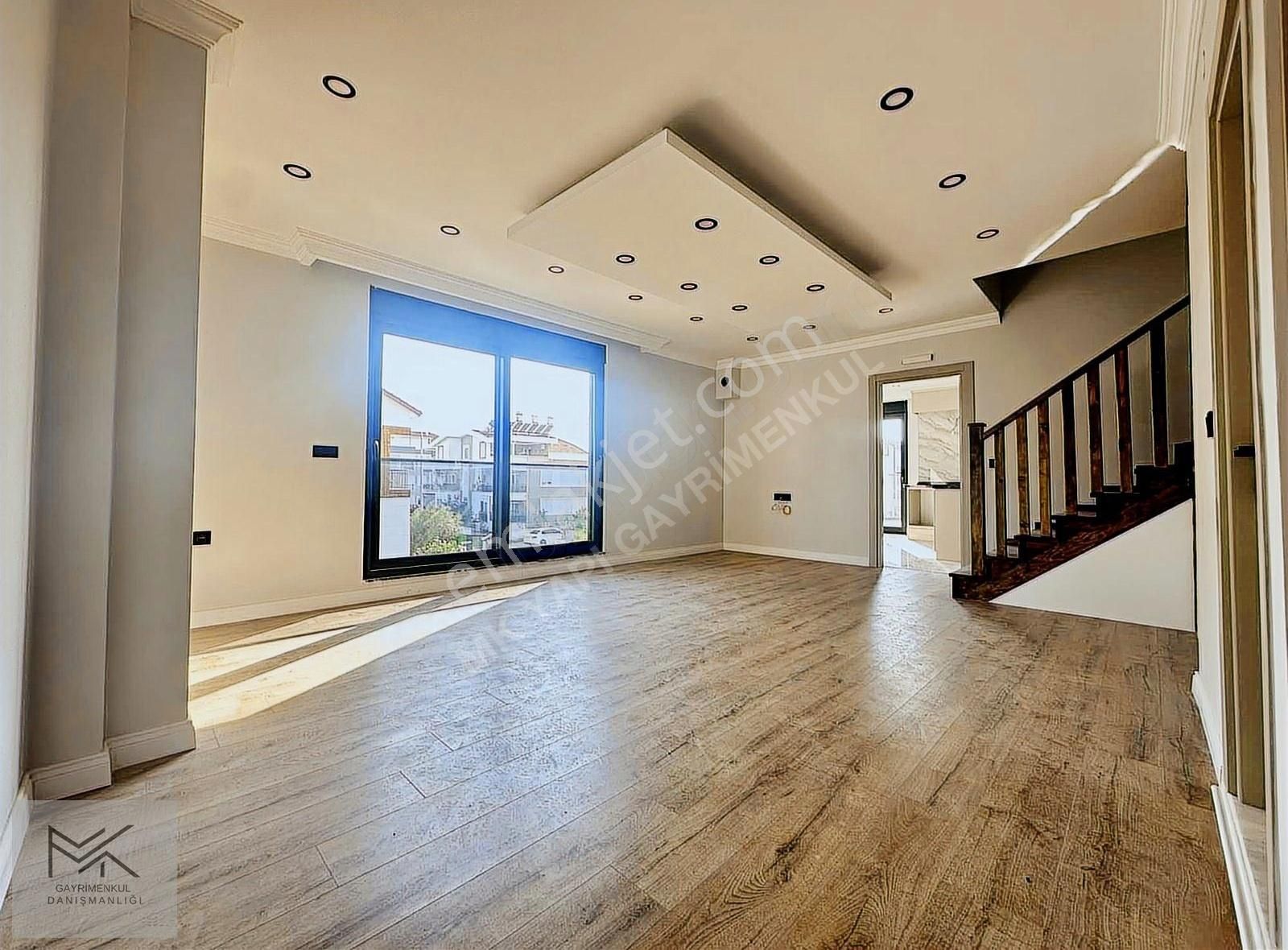 Ilıcada 2+1 Geniş Salon Ayrı Mutfak Havuzlu Bahçeli Dublex Daire
