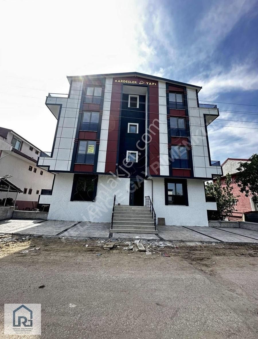 Reliance G.d Merkezi Konum Cadde Olanakları İle 3+1 Bahçeli D.