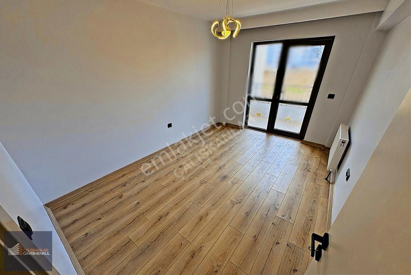 Çalışkanlar Gyo'dan Site İçerisinde Genişm2 4+1 Satılık Daire