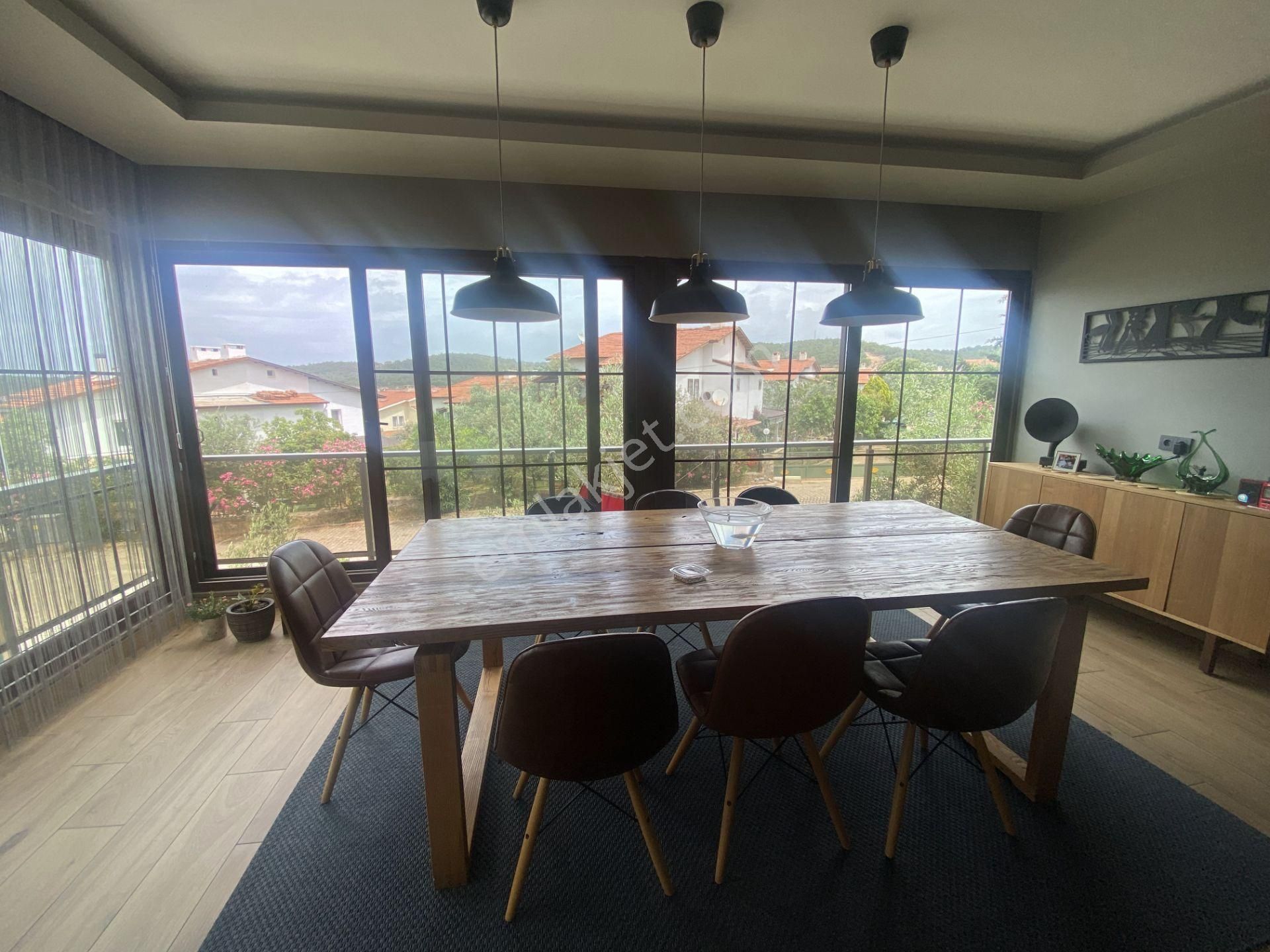 Balıkesir Ayvalık Camlık Ta Satılık Muhtesem Villa.