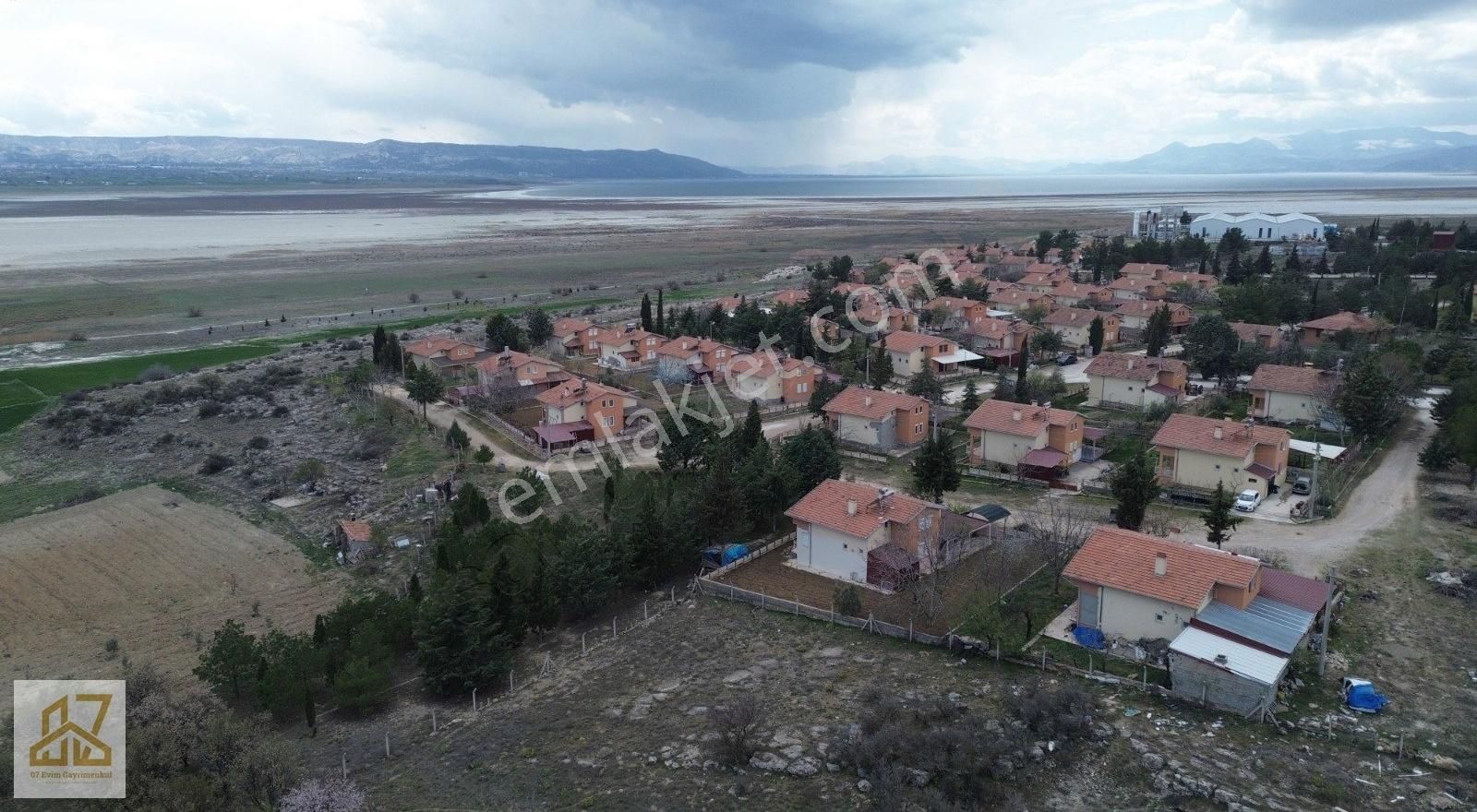 Senir De Göl Manzaralı Tek Tapu Yatırımlık Parsel