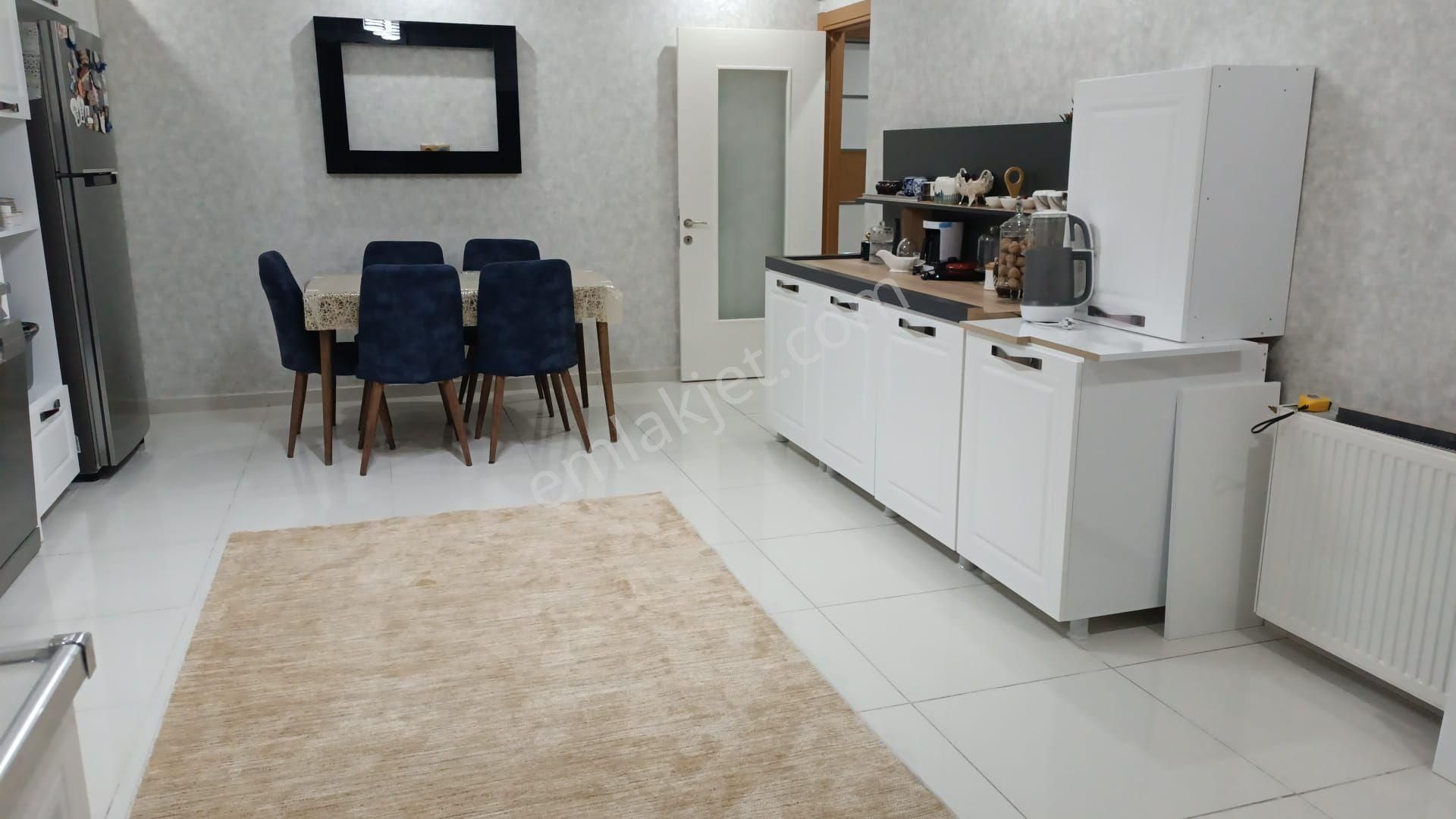 Premar Dan 75 Hmt Plaza Arkası Satılık 4+1 Daire