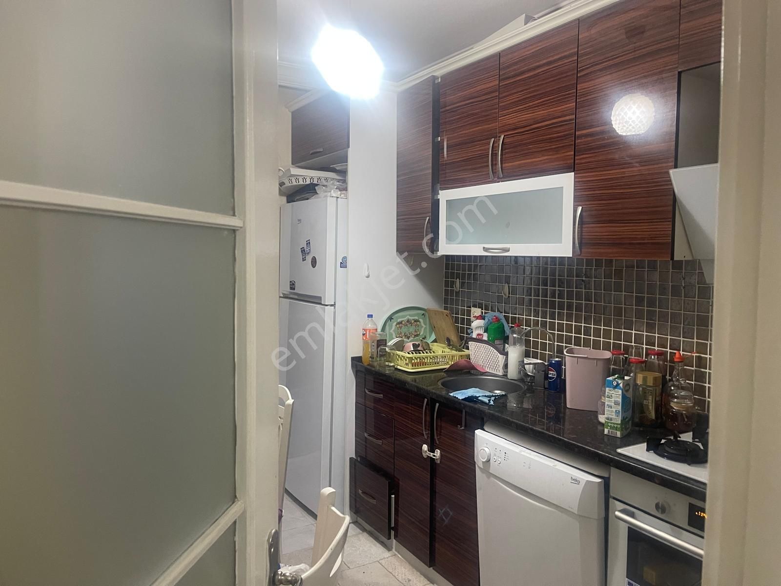 Karabağlar Tahsin Yazıcı Satılık 3+1 Ebeveyn Banyolu Oda - Görsel 4