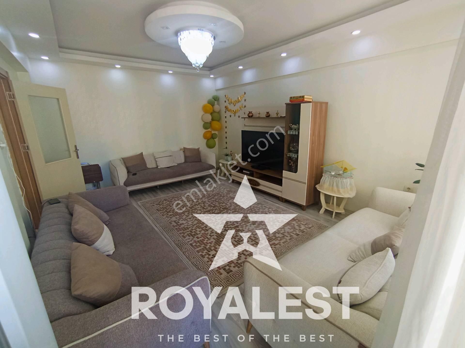 Royalest'ten Hasarsız İskanlı Bakımlı Ve Geniş 2+1