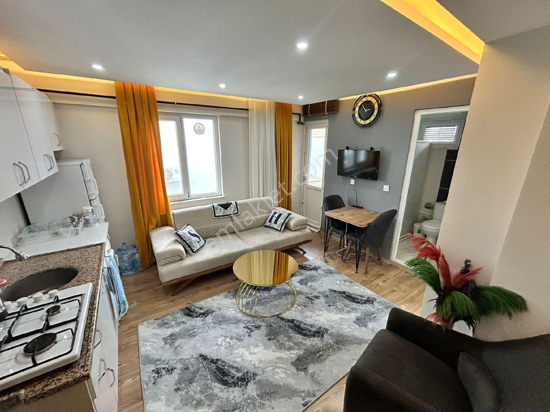 Kınıklı Çamlık'ta 1+1 Ara Kat Apart Daire