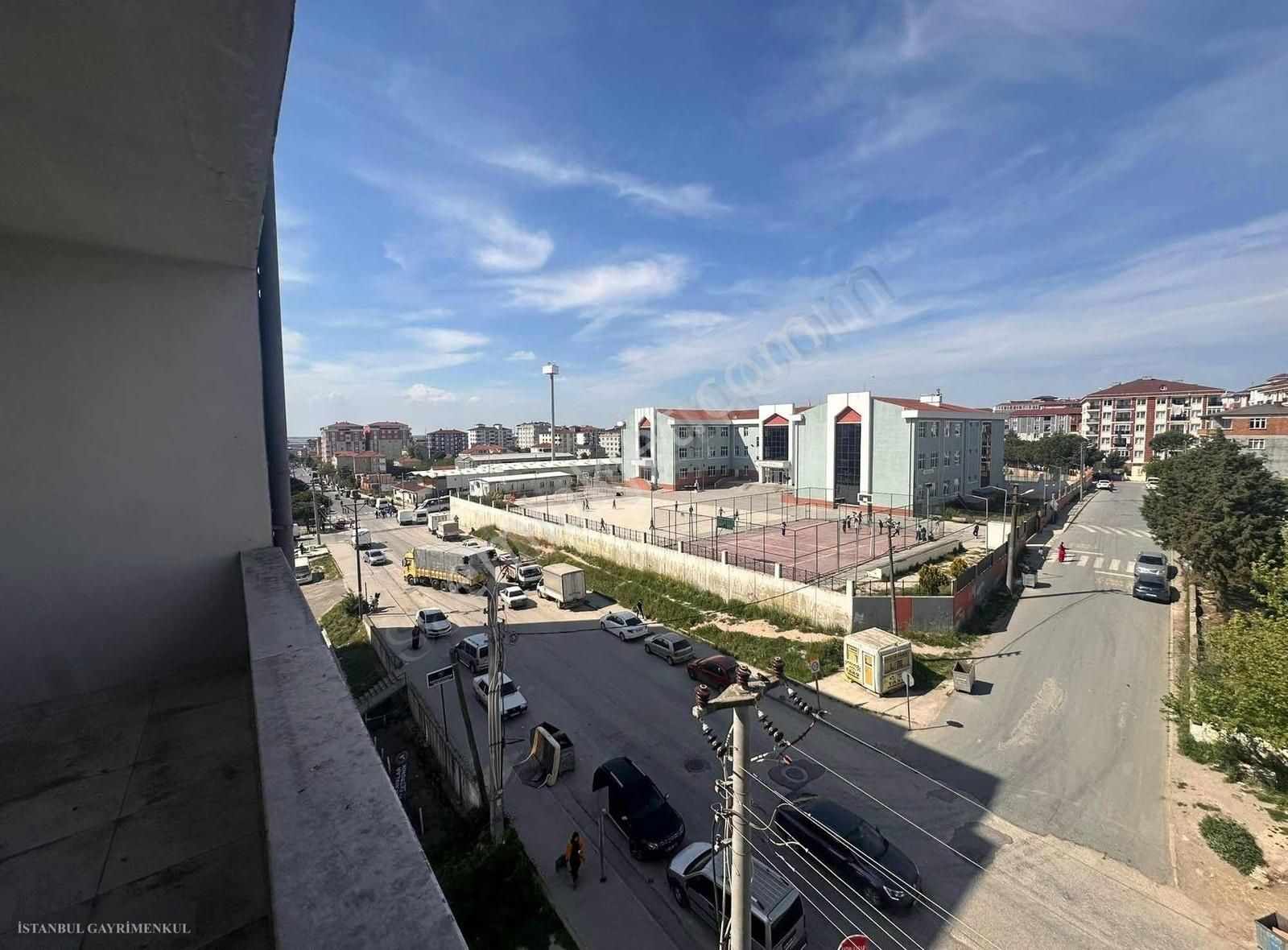 Hürriyet Caddesinde Satılık 3+1 Daire