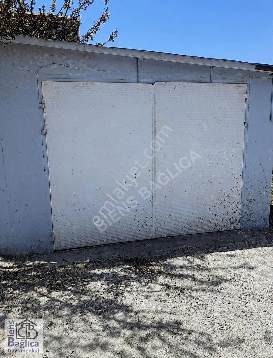 Biens'ten Satılık Betonarme Ev Ve Arsası