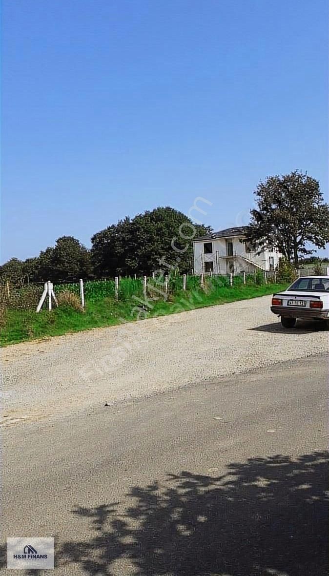 Sakarya Kaynarca Okçular Köyü Yola Cephe Satılık Arsa