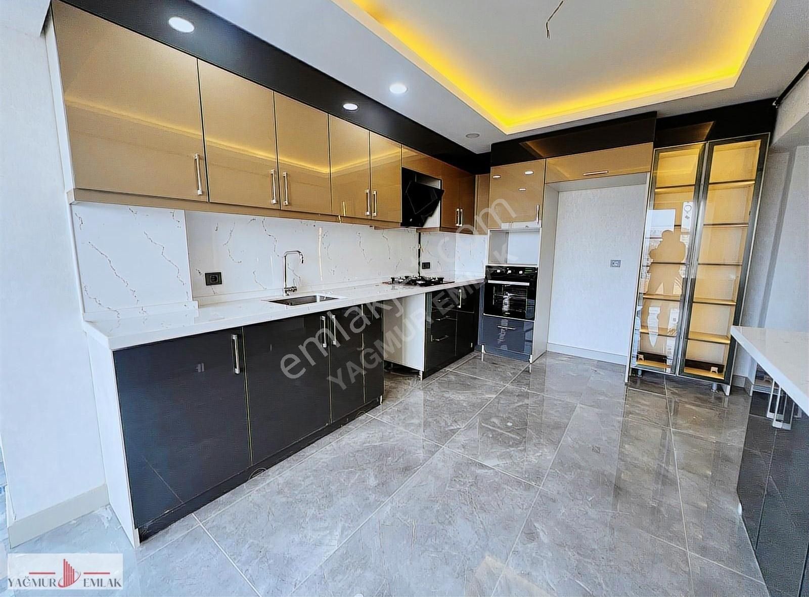 Ultra Lüx Yapısıyla Sıfır Binada Satılık Eşsiz 4+1 Daire