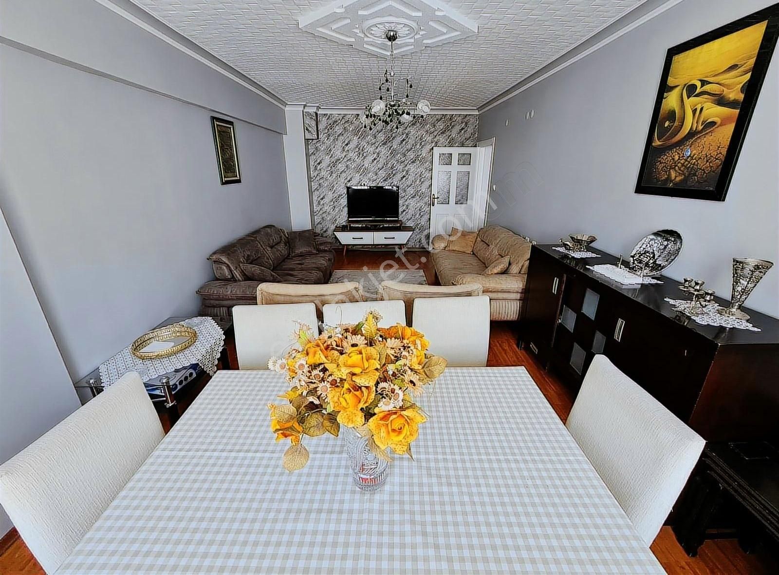 İstasyon Mh. Karakol- Park Cadde Dibi 3+1 Ön Cephe Satılık Daire