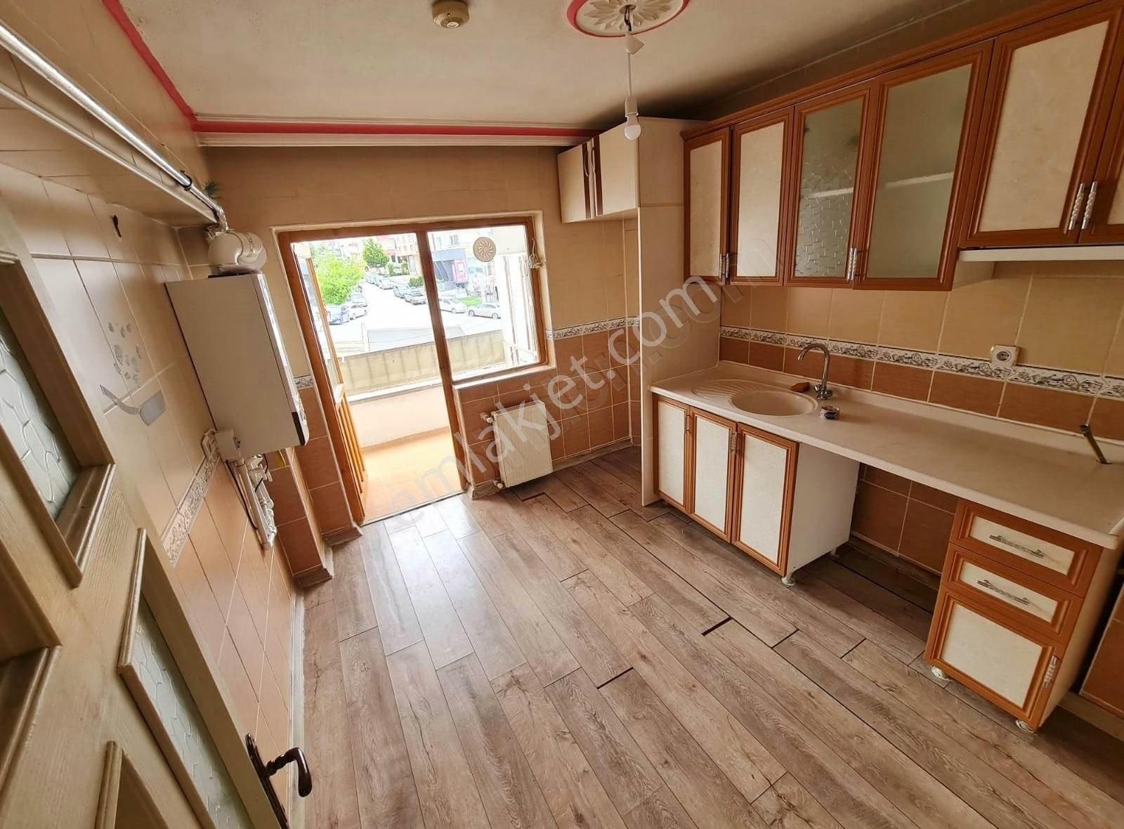 Ahimesud Bulvarı Üzeri Köşebaşı Öngüney Cephe Geniş 2+1 Kiralık