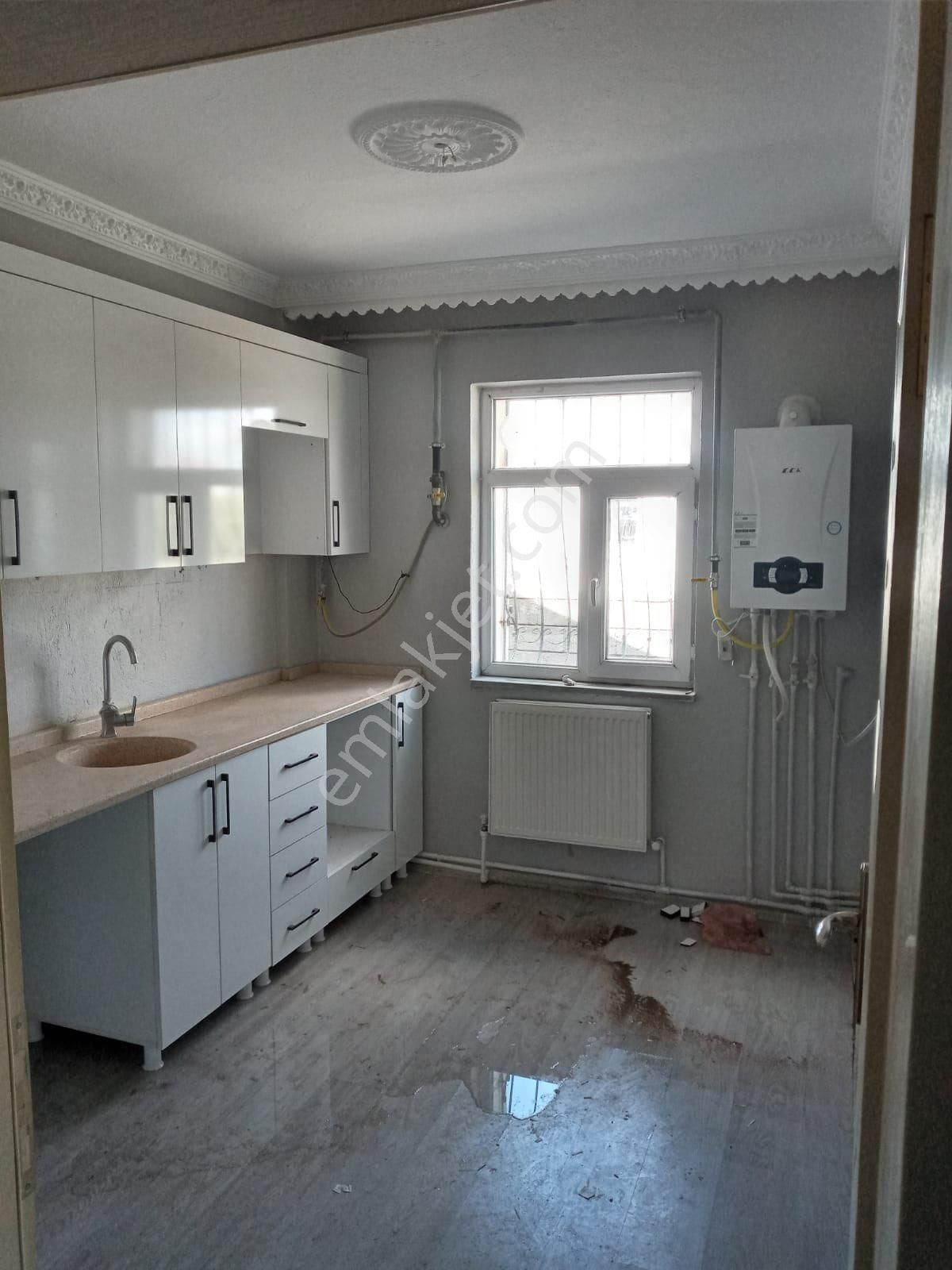 Kandemir Emlaktan Satılık 3+1 Müstakil Ev Ağrı
