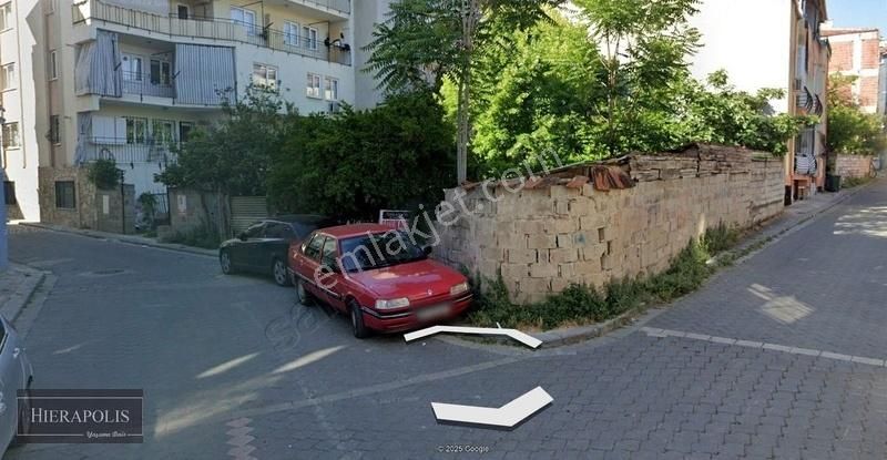 Karaman Pazar Yerine 100m Mesafede, 6 Dairelik Satılık Köşe Arsa