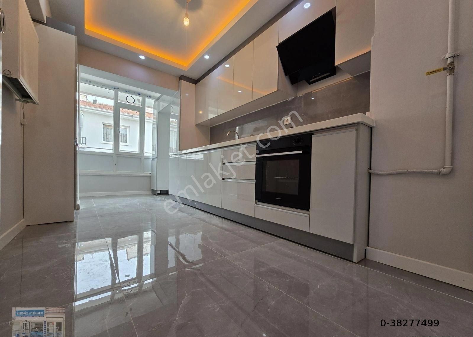 Topcu Mah Satılık 3+1 Lüks Yapılı Kat Ta Geniş Daire