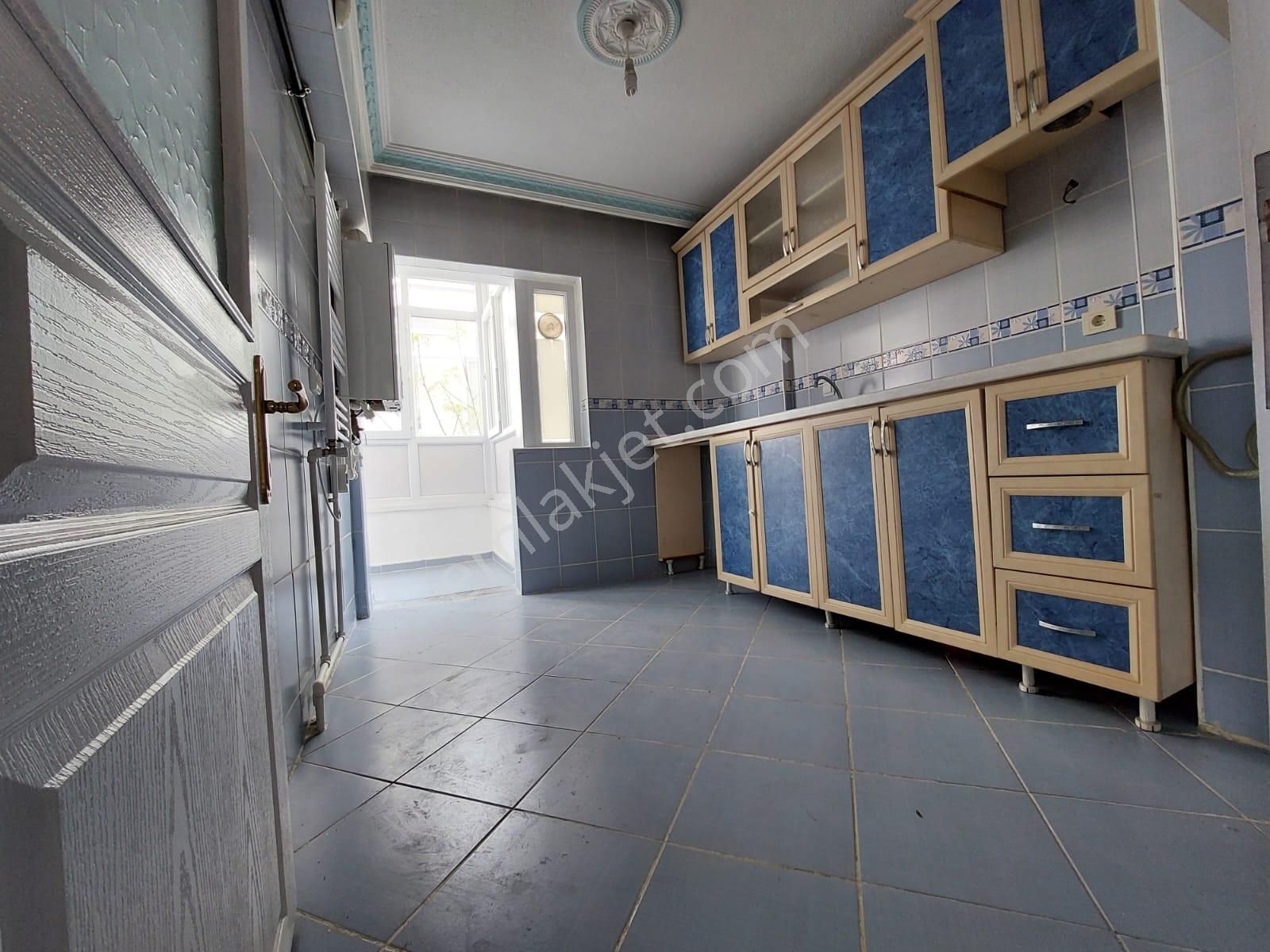 Elvan Mah A Life Hastane Yakını Satılık 3+1 Arakat Geniş Daire