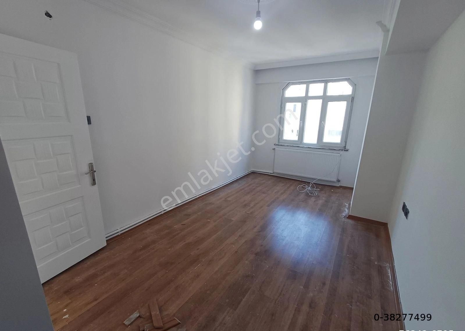 Zeytinburnu Nuripaşa Mah'de Ulu Camine Yakın 2+1 78m²masrafsız Satılık Daire Osmanlı Emlak