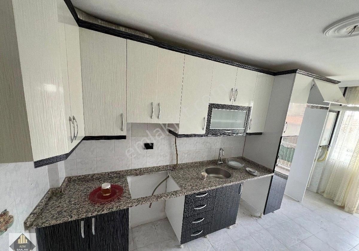 Basın Sitesi Mh. Hastane Yan Sokağında 3+1 130m2 Arakat Satılık