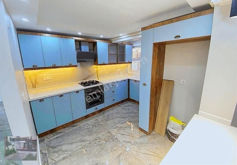 İnönü Caddesi Susuzdede Park Yakını 3+1 Lüks Tadilatlı 145m2