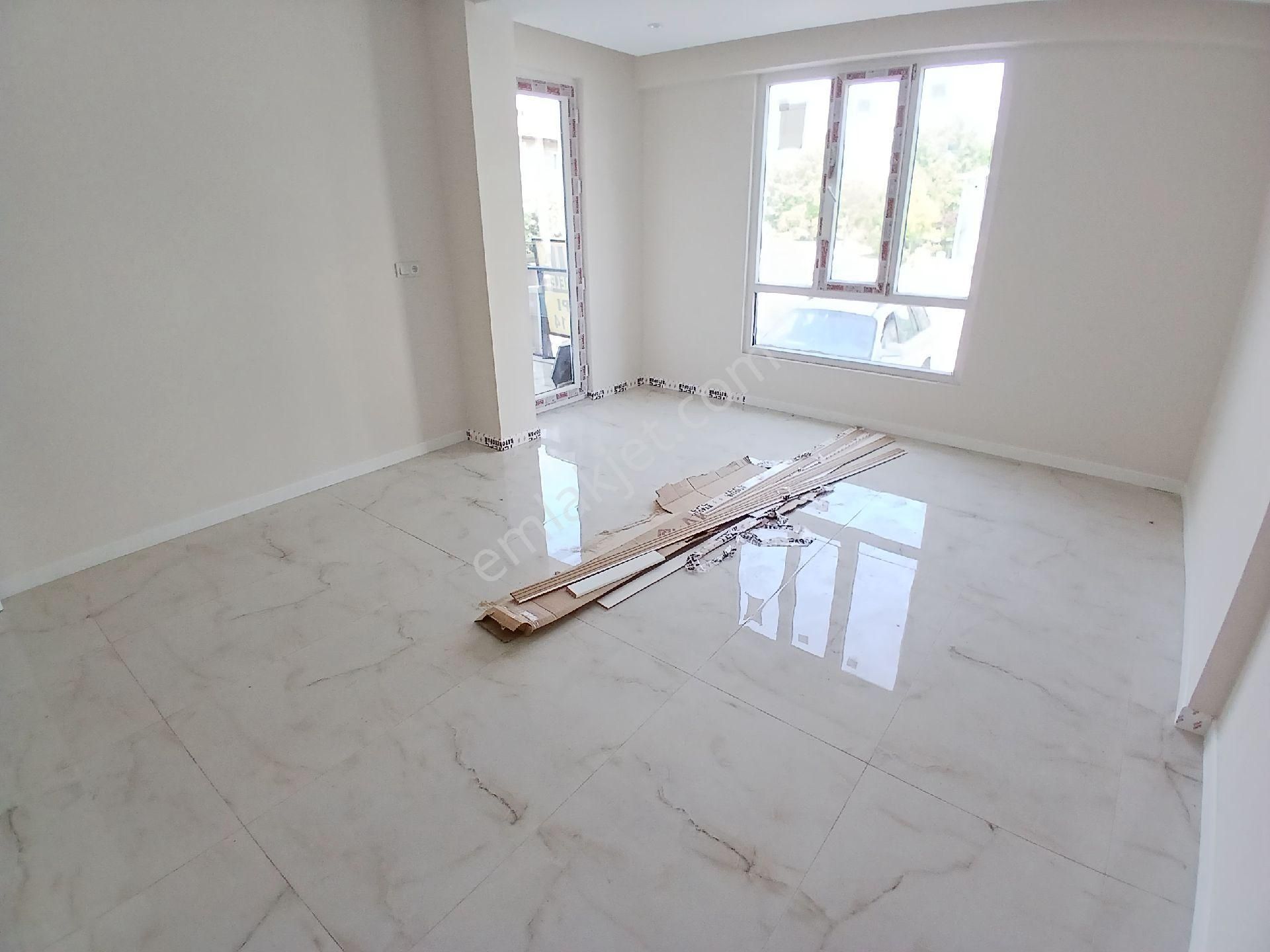 Muratdede'de Sıfır 2+1 100 M2 Ön Cephe Yüksek Zemin Daire